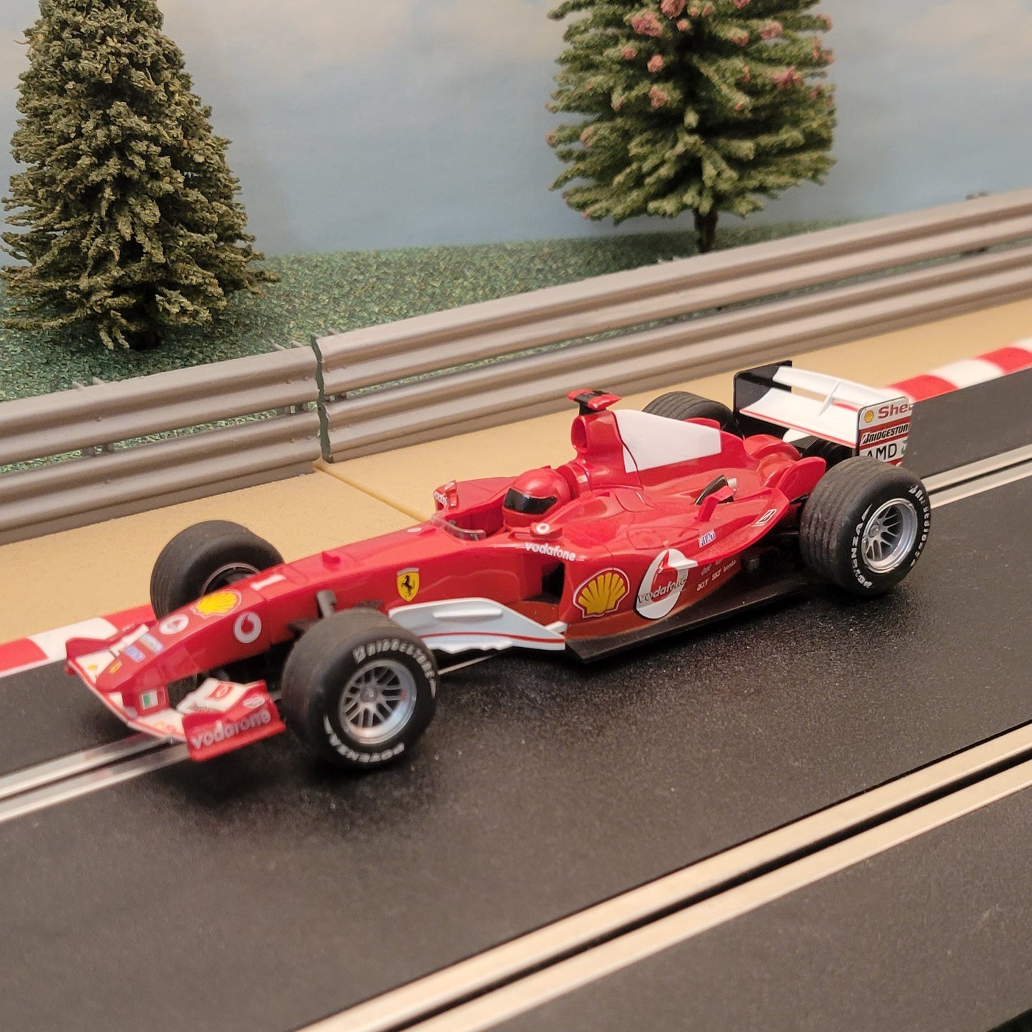 Coche Scalextric 1:32 - C2676 F1 Ferrari F2004 - Michael Schumacher Nº 1 #E
