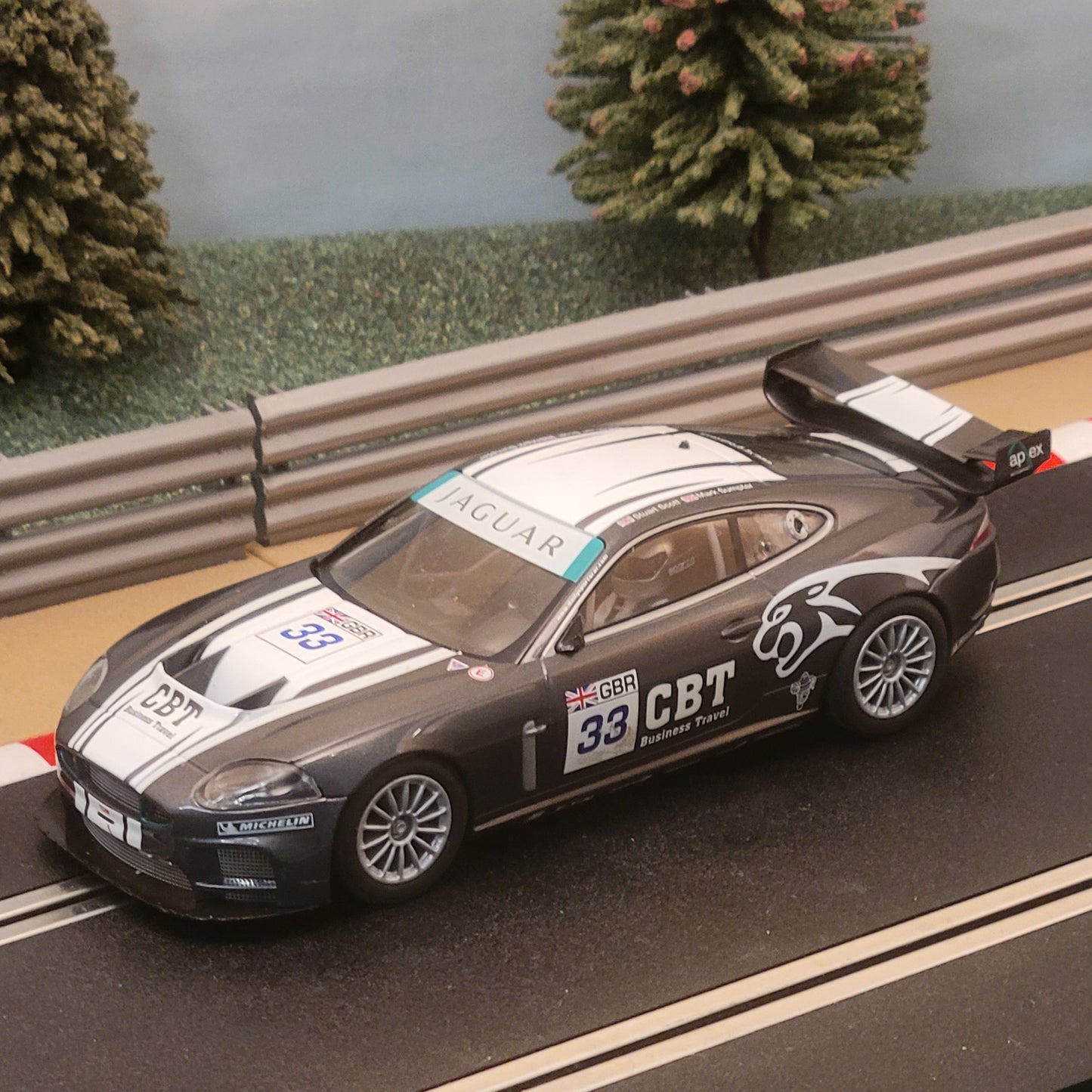 Scalextric 1:32 Car - C2978 Jaguar XKR GT3 Stuart Scott #33 *LIGHTS* #J