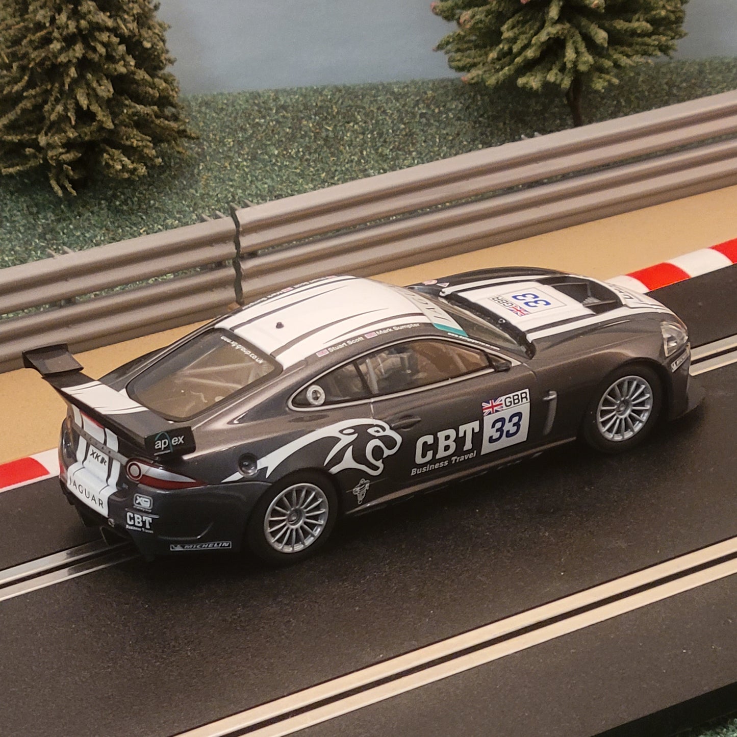 Scalextric 1:32 Car - C2978 Jaguar XKR GT3 Stuart Scott #33 *LIGHTS* #J