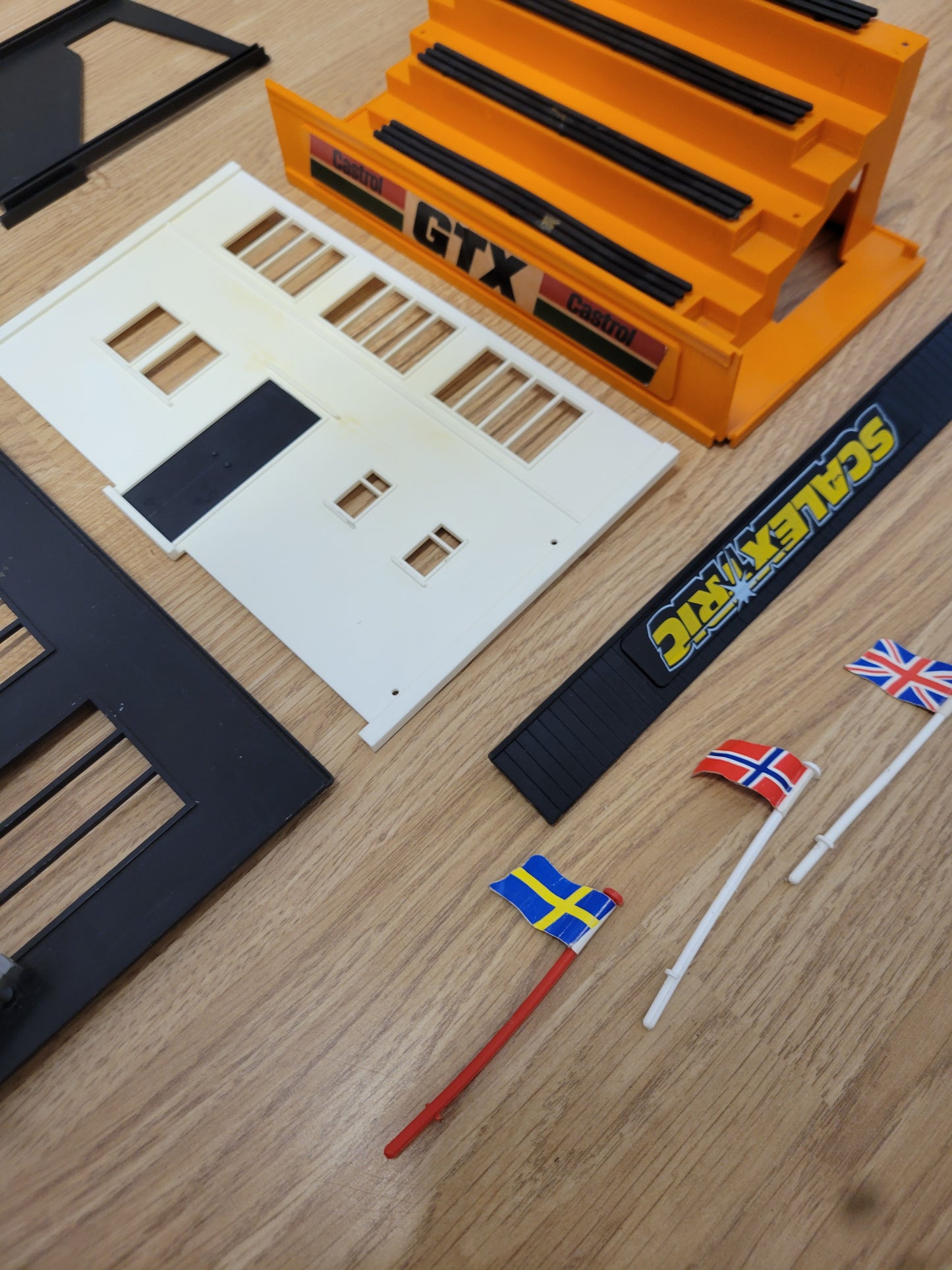 Scalextric 1:32 Building - C705 Grandstand - Spectator Stand #D
