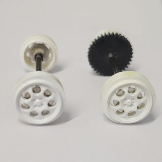 Scalextric 1:32 BMW Mini Cooper Axle & White Wheels - Front & Rear
