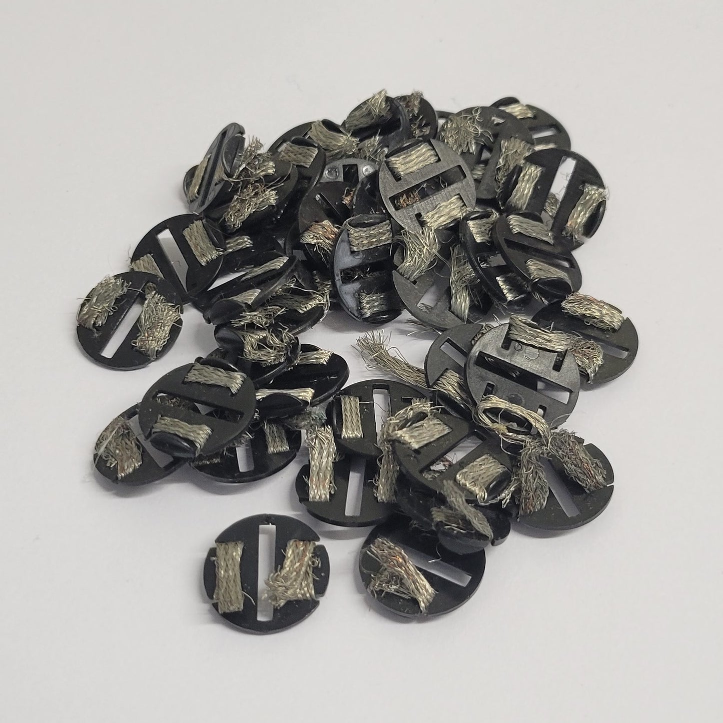Scalextric 1:32 Sport C8329 Guides with Braids x 40 Used