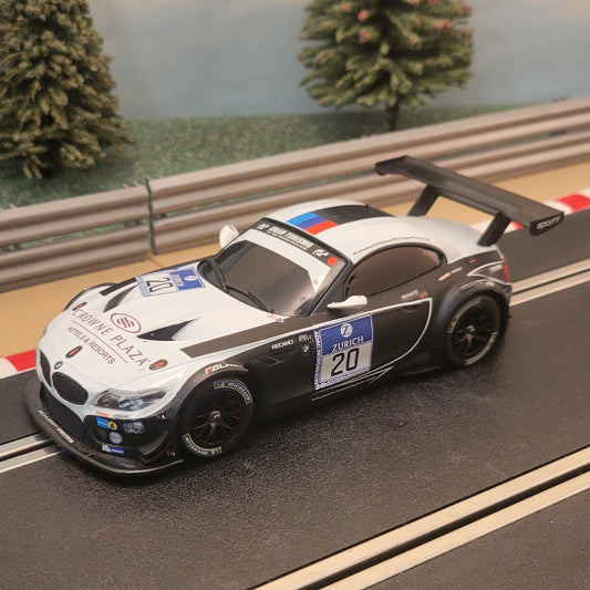 Scalextric 1:32 Car - BMW Z4 GT3 24h Nurburgring 2014 Tomczyk #20
