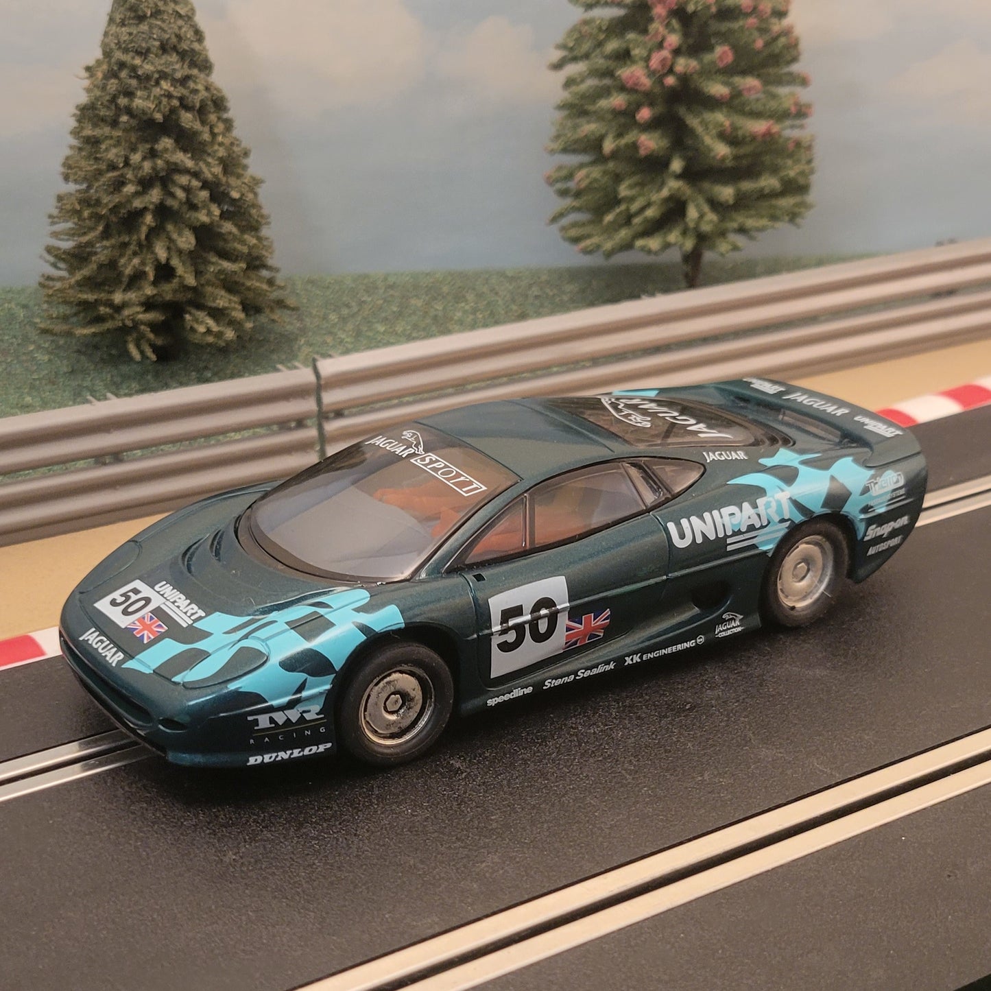 Scalextric 1:32 Car - C483 Green Jaguar XJ220C #50 #ML