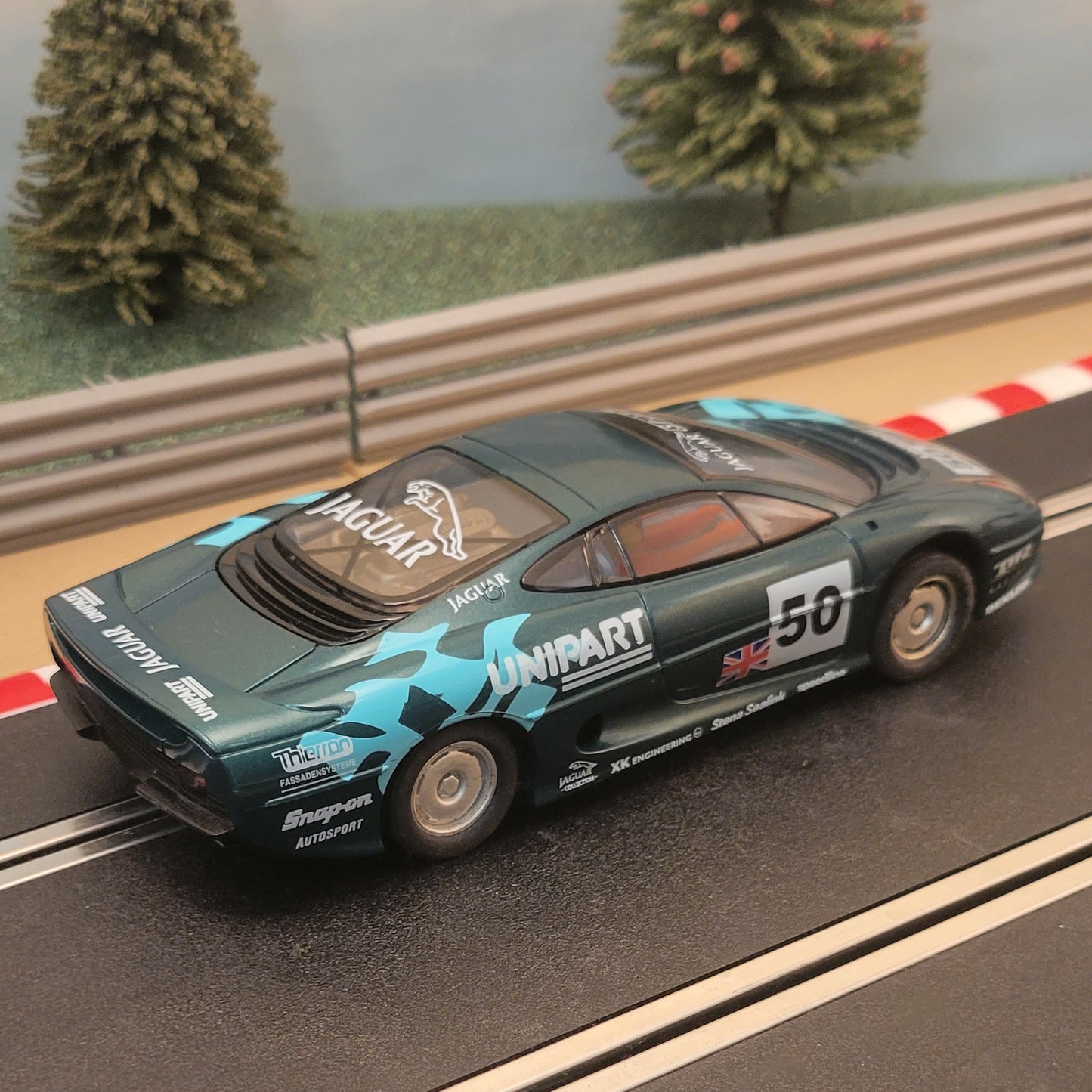 Scalextric 1:32 Car - C483 Green Jaguar XJ220C #50 #ML