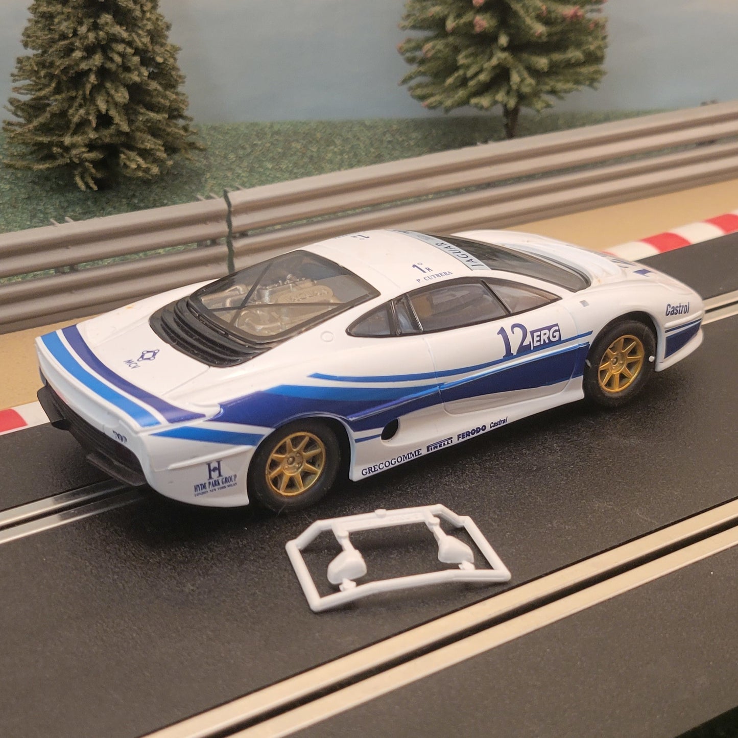 Scalextric 1:32 Car - C2013 White & Blue Jaguar XJ220C #12 #Q