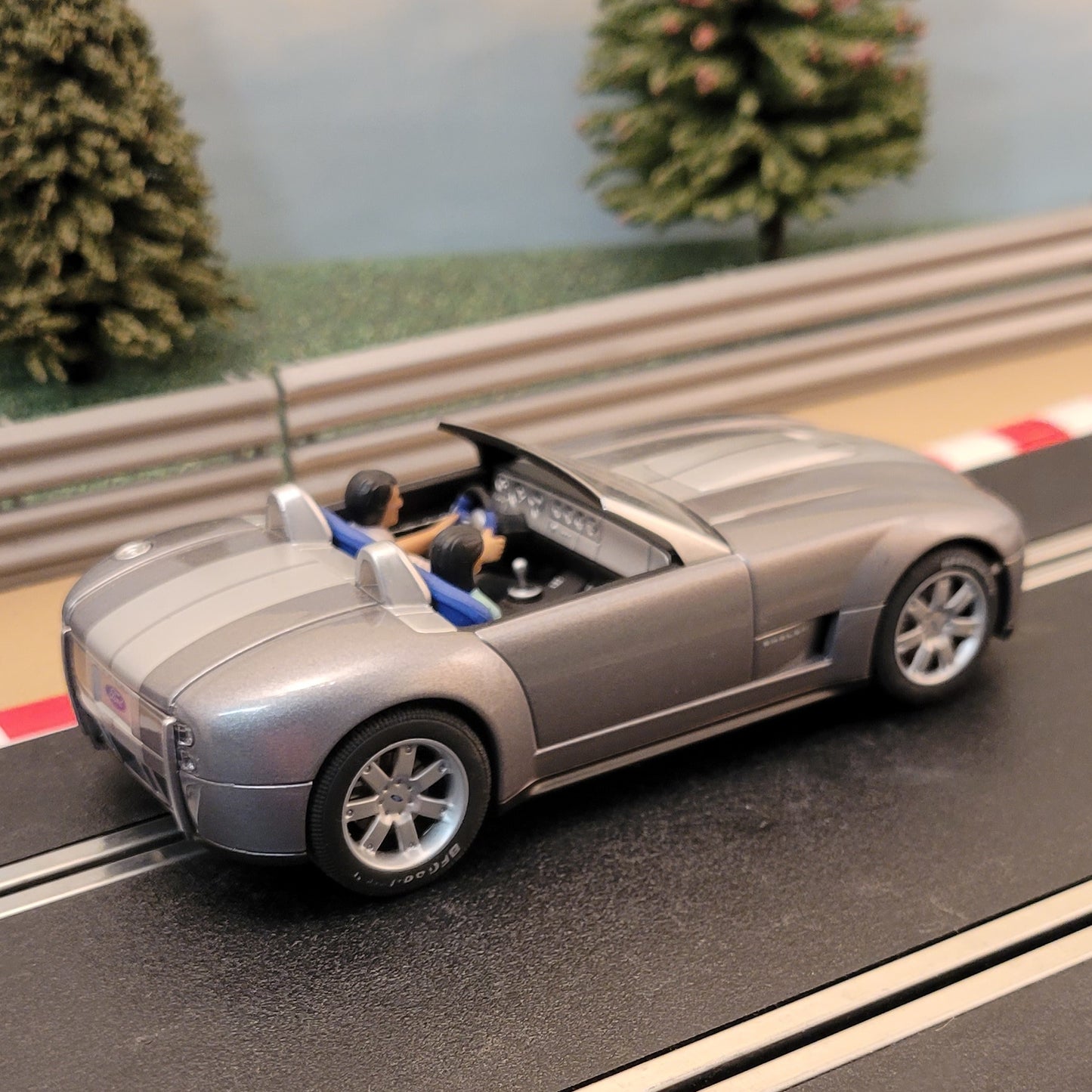 AutoArt 1:32 Slot Car - 13101 Ford Shelby Cobra Concept *LIGHTS* #E