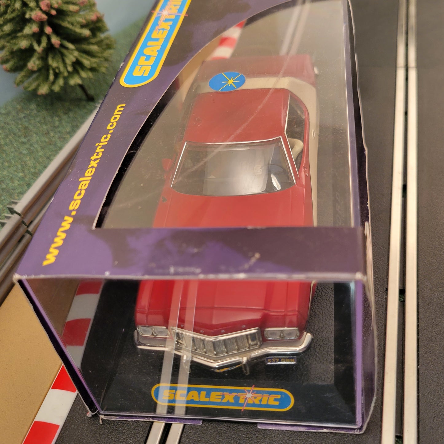 Scalextric 1:32 Car - C2553 Ford Gran Torino 1976 Starsky & Hutch *LIGHTS*