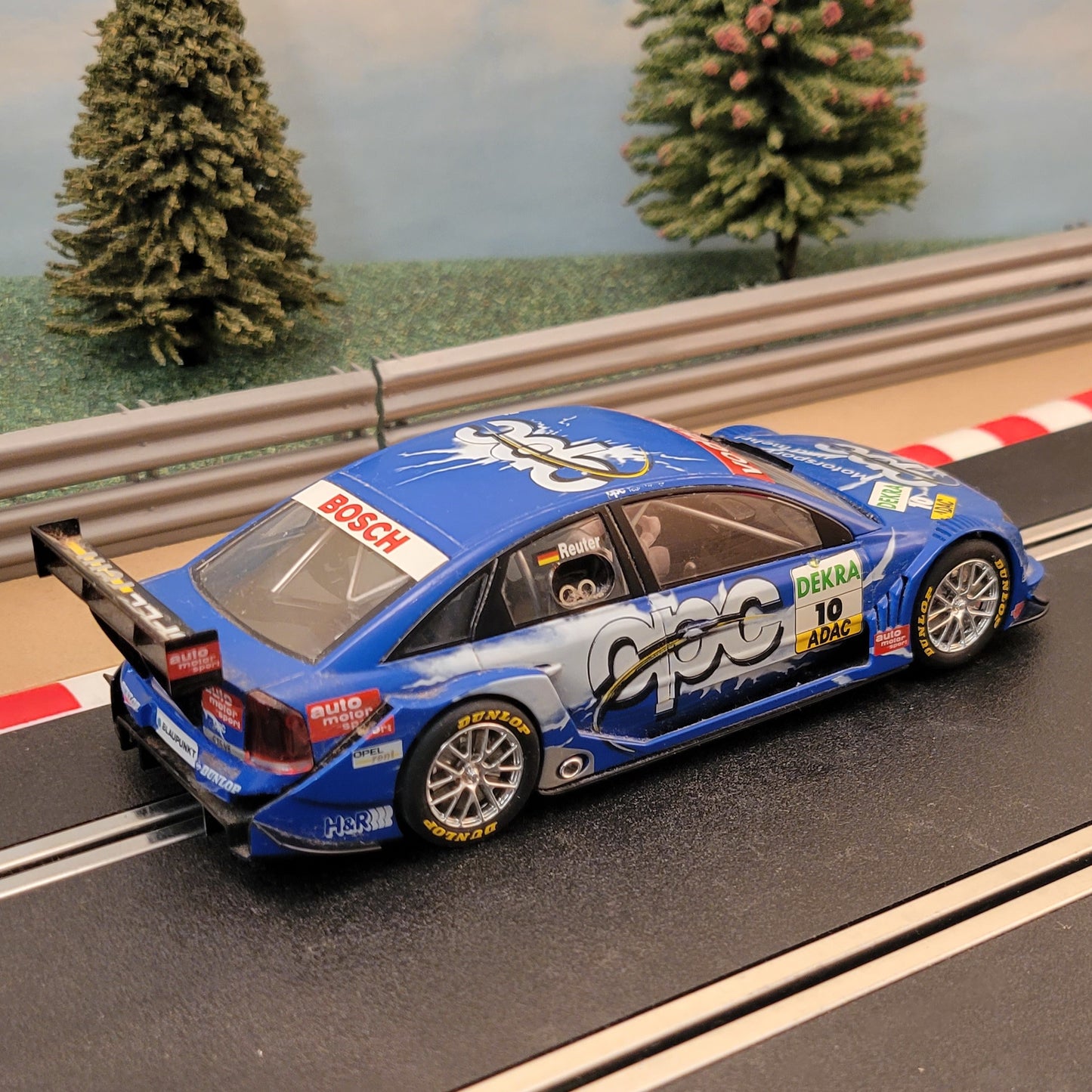 Scalextric 1:32 Car - C2592A Opel Vectra GTS V8 DTM *LIGHTS* #10 #M