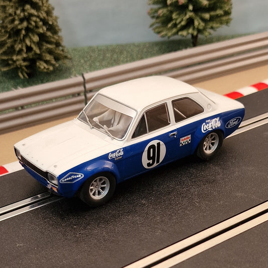 Scalextric 1:32 Car - C3672 Ford Escort Mk1 1970 Moffat Calder Park #91 *LIGHTS*