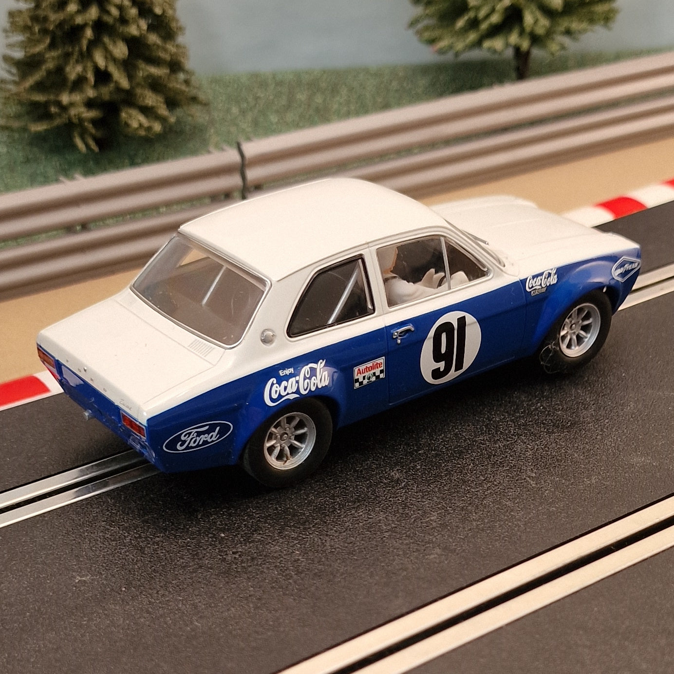 Scalextric 1:32 Car - C3672 Ford Escort Mk1 1970 Moffat Calder Park #91 *LIGHTS*