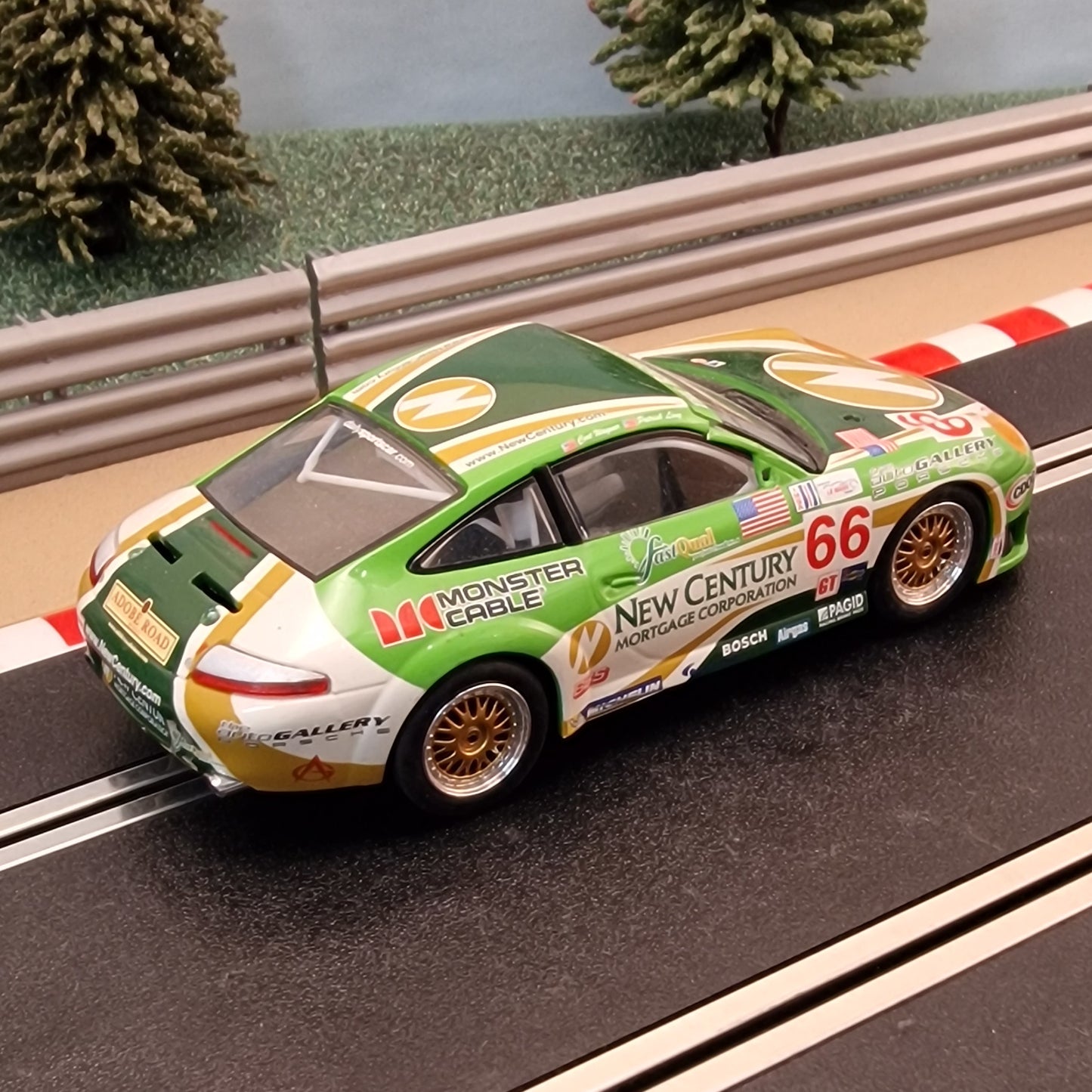 Coche Digital Scalextric 1:32 - C2665D Porsche 911 GT3R #66 Century LUCES #E