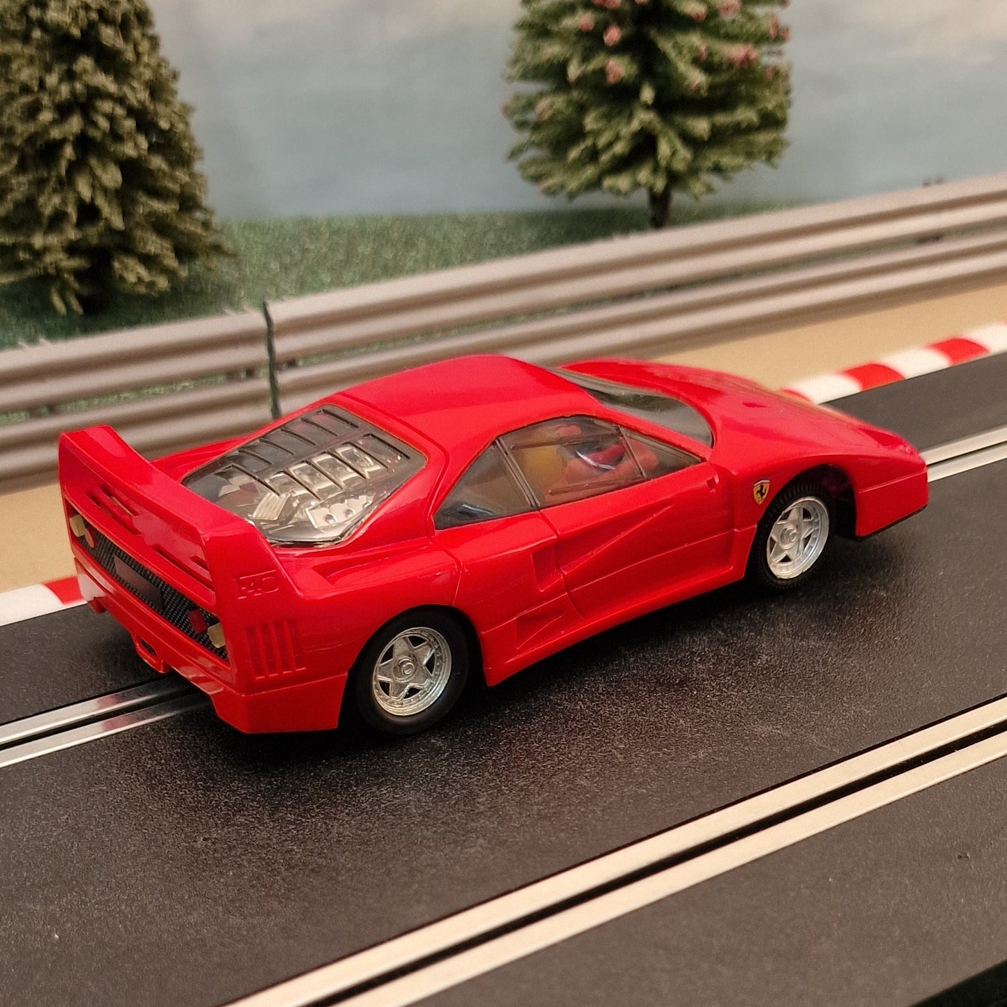 Scalextric 1:32 Car - C291 Red Ferrari F40 #60 *LIGHTS* #FM