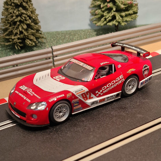 Scalextric 1:32 Digital Car - C2691D Red Dodge Viper #92 *LIGHTS* #QZ