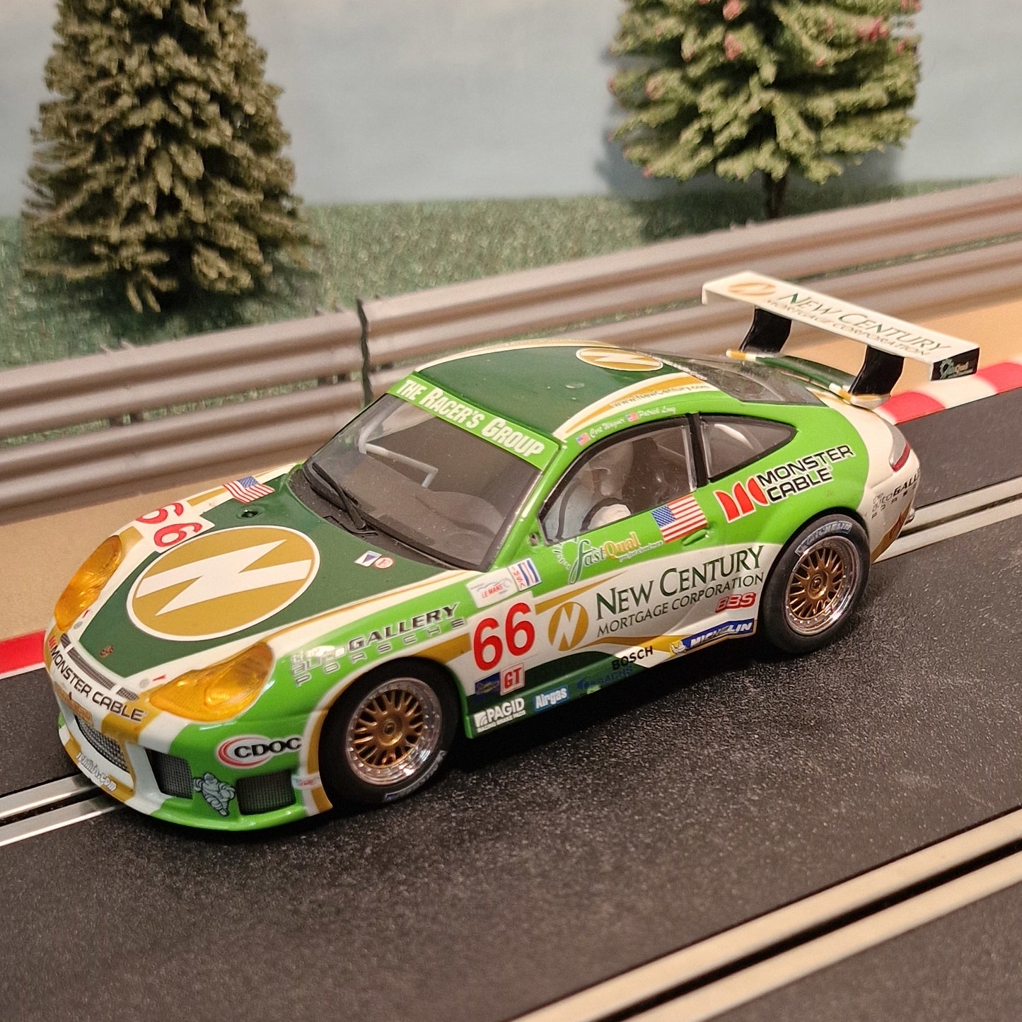 Scalextric 1:32 Digital Car - C2665D Porsche 911 GT3R #66 Century LIGHTS #Z