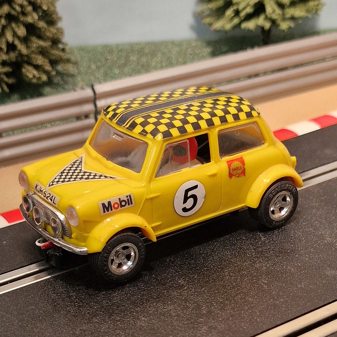 Coche Scalextric 1:32 - C2538A Trabajo italiano - BMW Mini Cooper rojo *LUCES* #FWMS