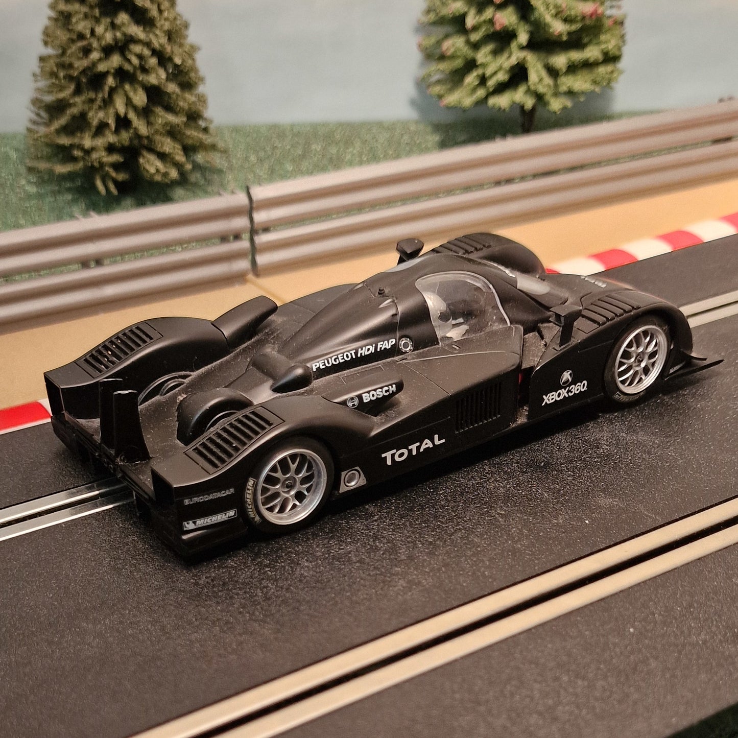 Coche Scalextric 1:32 - C2898 Negro Peugeot 908 HDi FAP 2007 Coche de pruebas *LUCES*