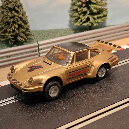 Scalextric 1:32 Car - C125 Gold Porsche Turbo 911 #4 #Z