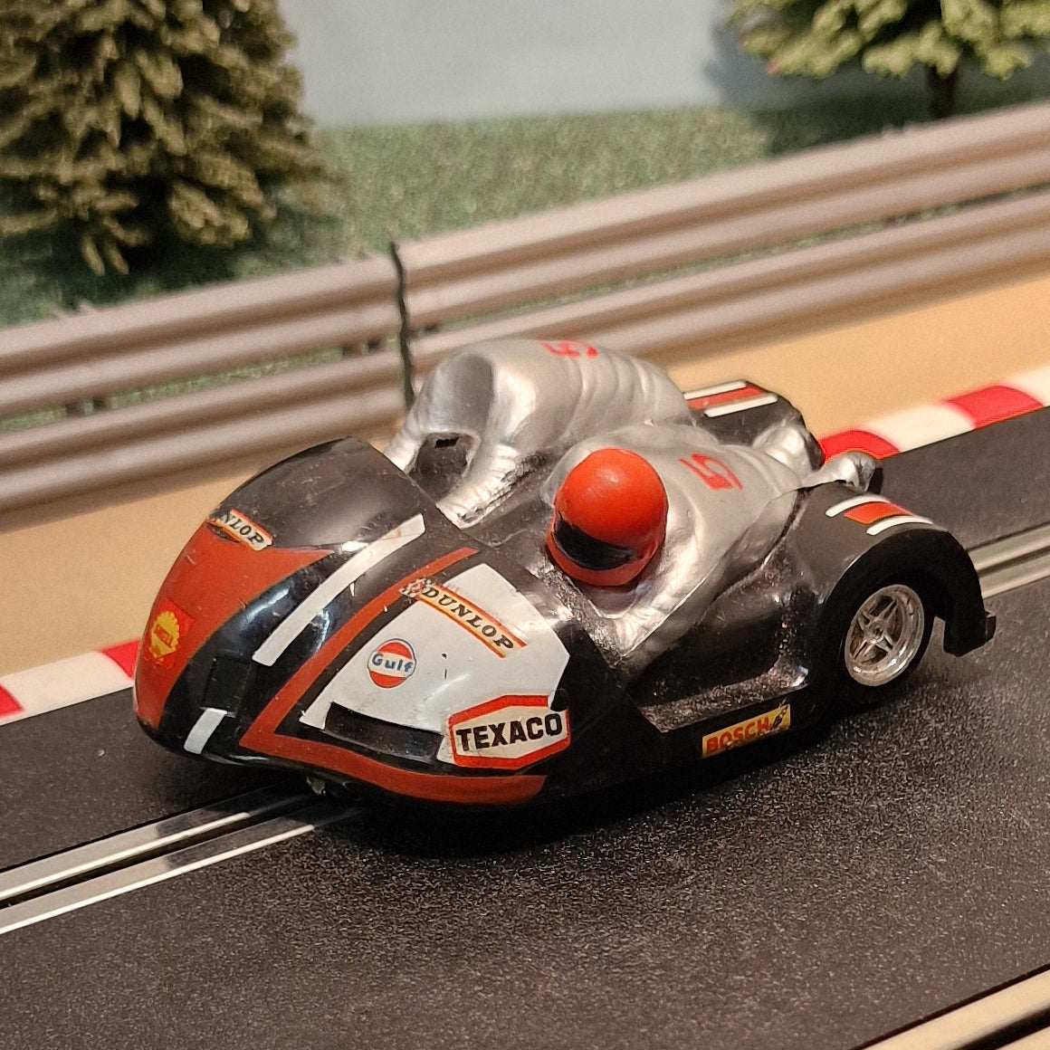 Scalextric 1:32 Motorbike & Sidecar - C281 Red & Black #5 #A