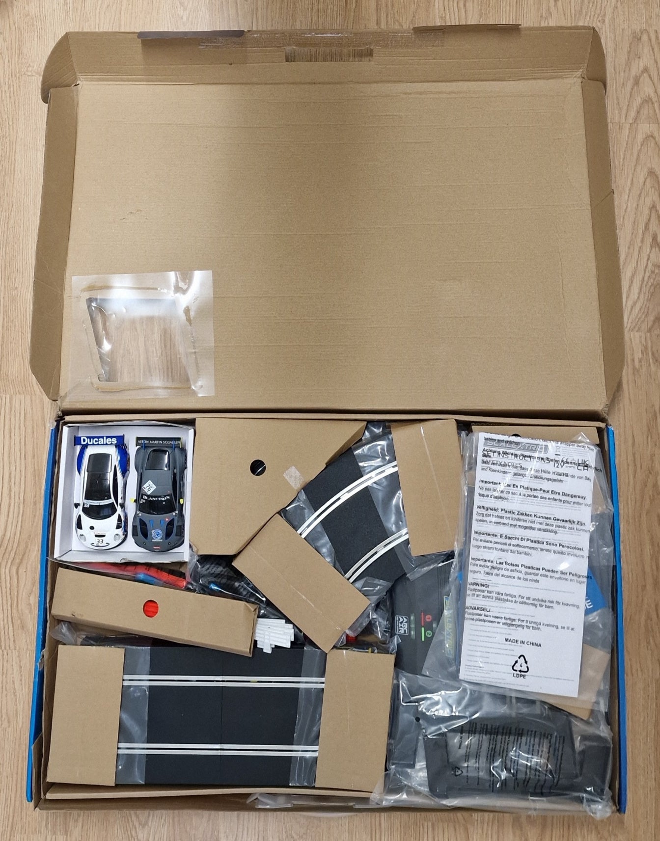 Scalextric ARC Air Track Set - C1434 Scalextric World GT NEW (Damaged Box)