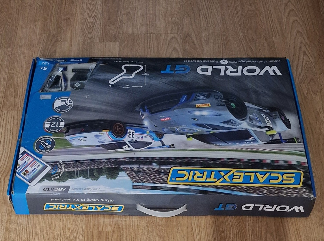 Scalextric ARC Air Track Set - C1434 Scalextric World GT NEW (Damaged Box)