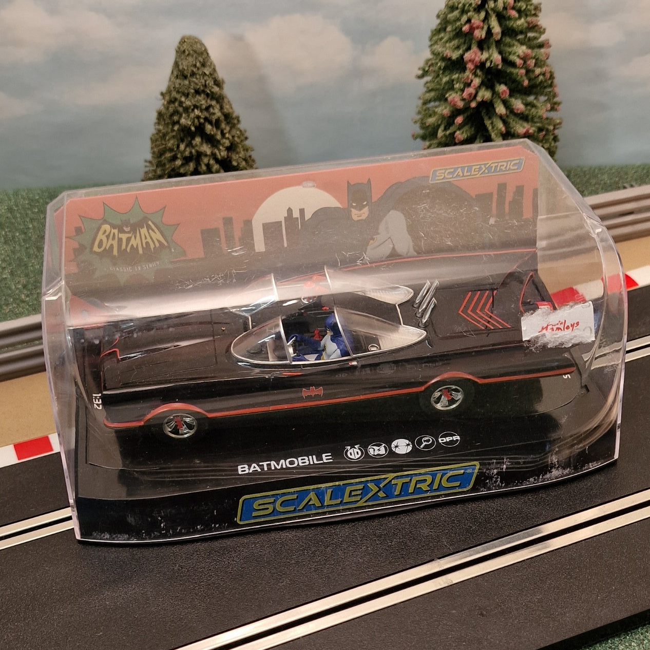 Scalextric Car C4175 - Batman Batmobile 1966 TV Series *LIGHTS*