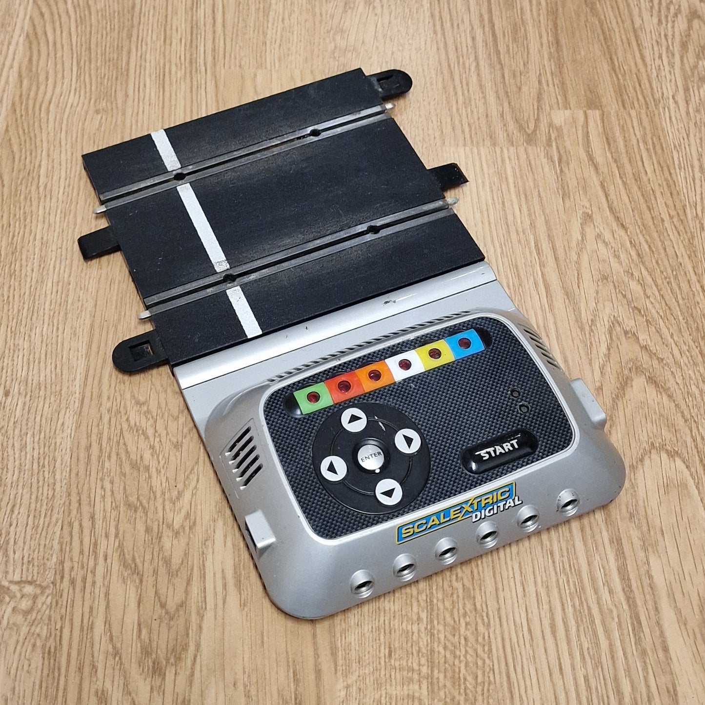 Scalextric 1:32 Digital Computer POWERBASE ONLY C7042 #A