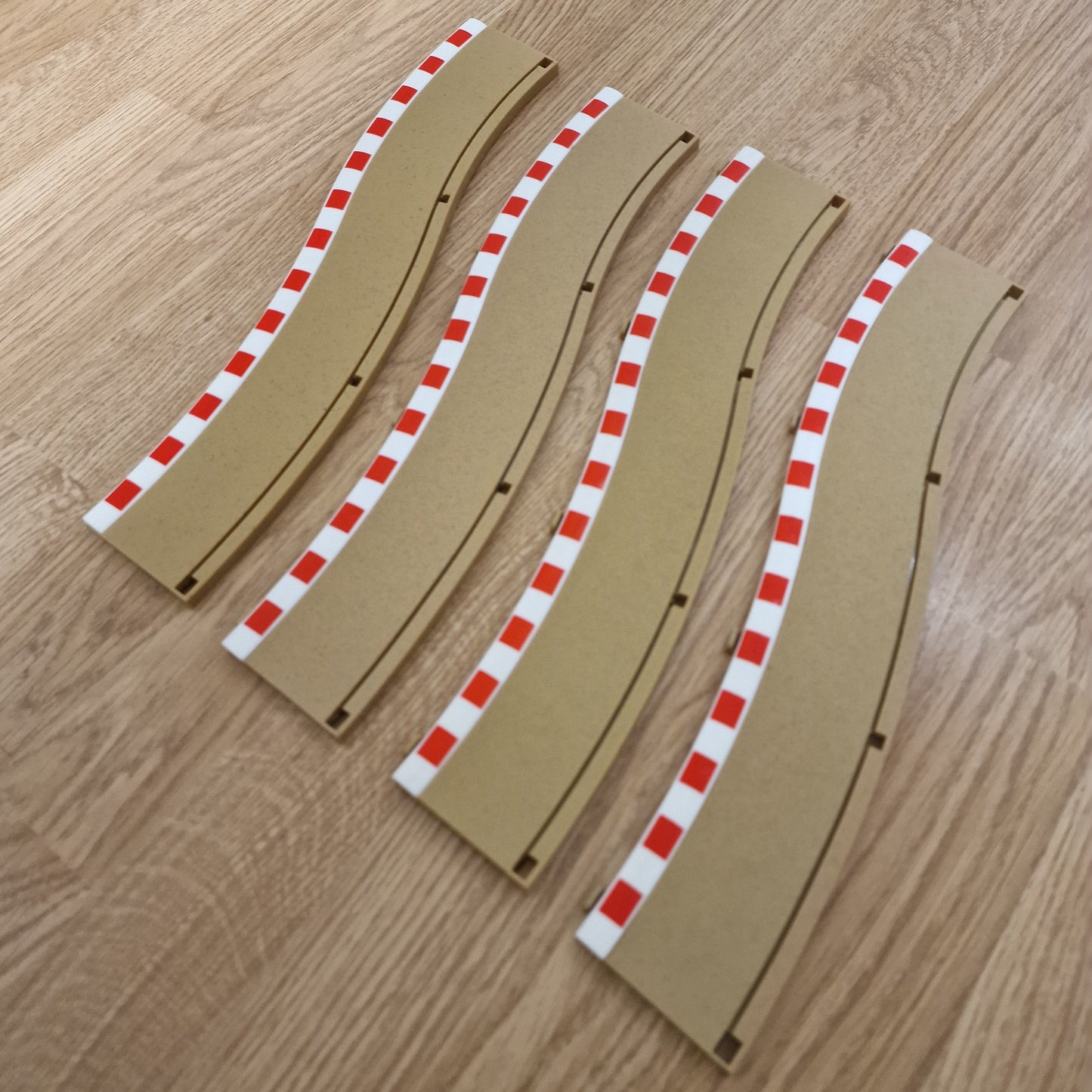 Scalextric 1:32 Track - Borders for Pit Lane 'BT' ML00152 x 4 Without Barriers