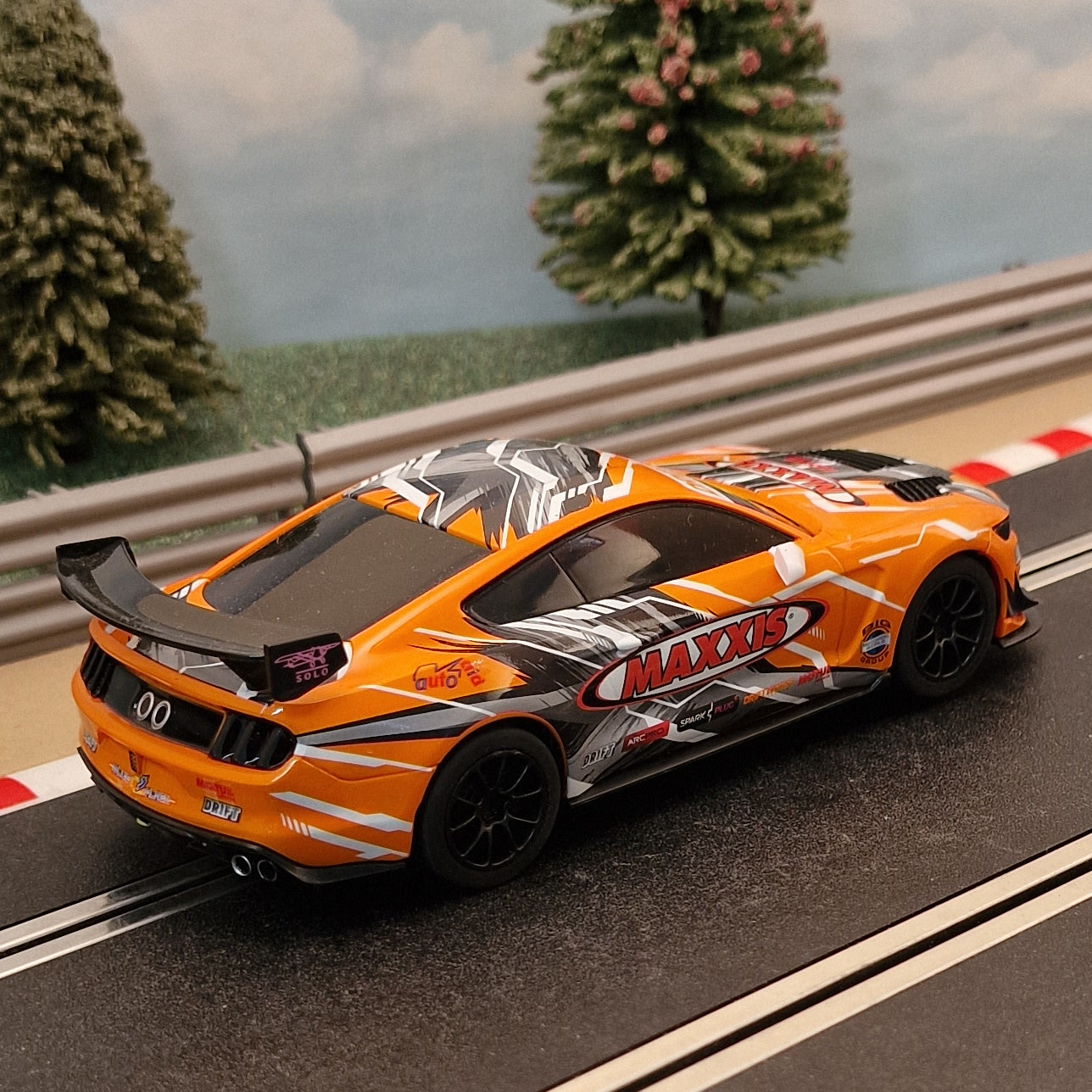 Scalextric ex C1421 Ford Mustang GT4 Orange Drift Car