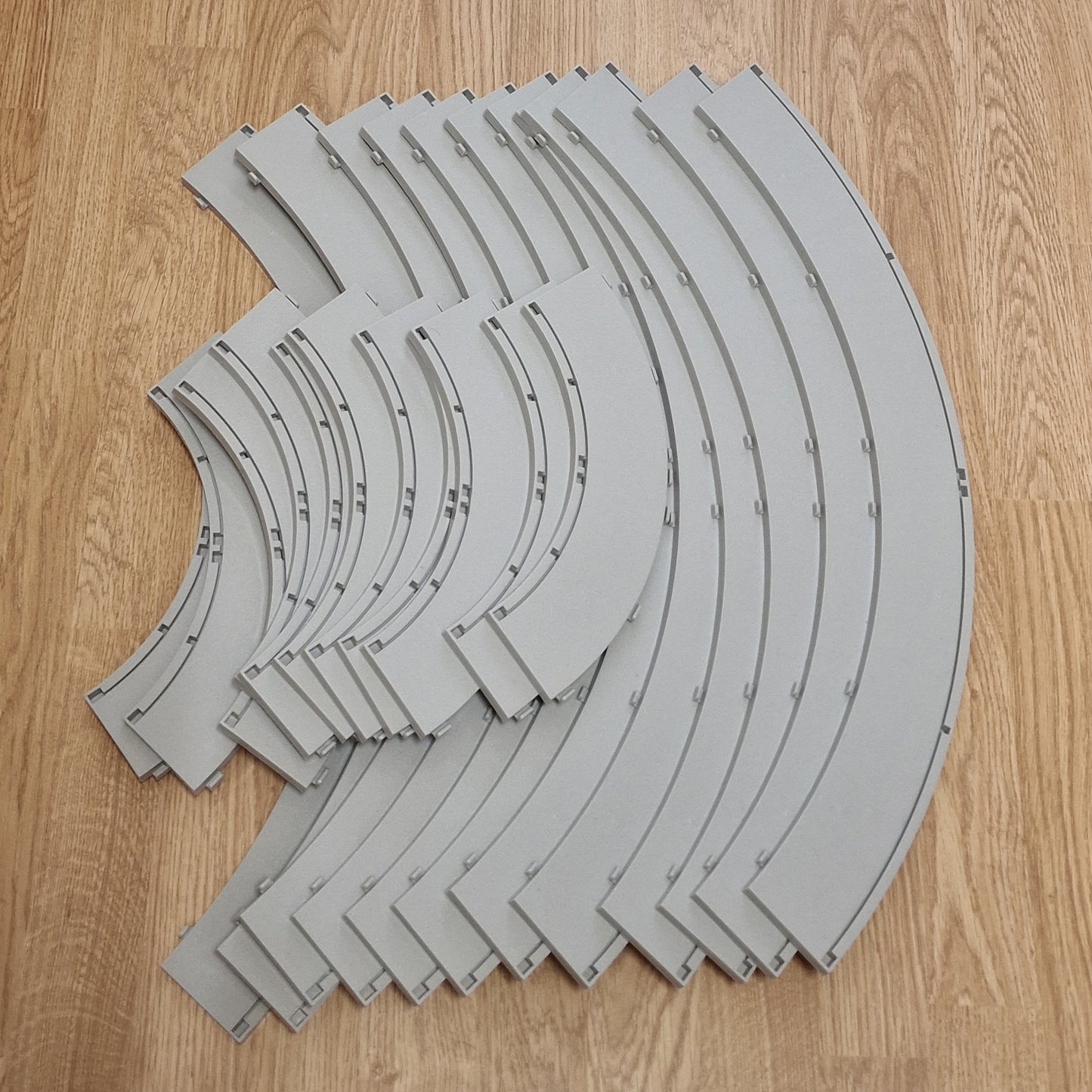 Scalextric Sport 1:32 Rad2 Grey Borders Inner x 12 & Outer x 12