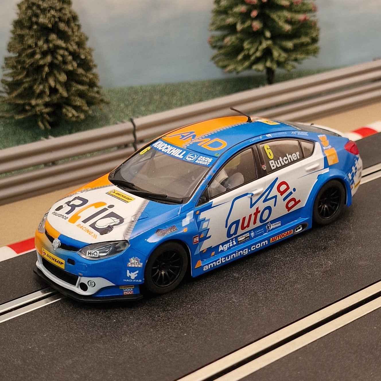 Scalextric C4017 MG6 GT 2018 BTCC Butcher #6 *LIGHTS* #MS