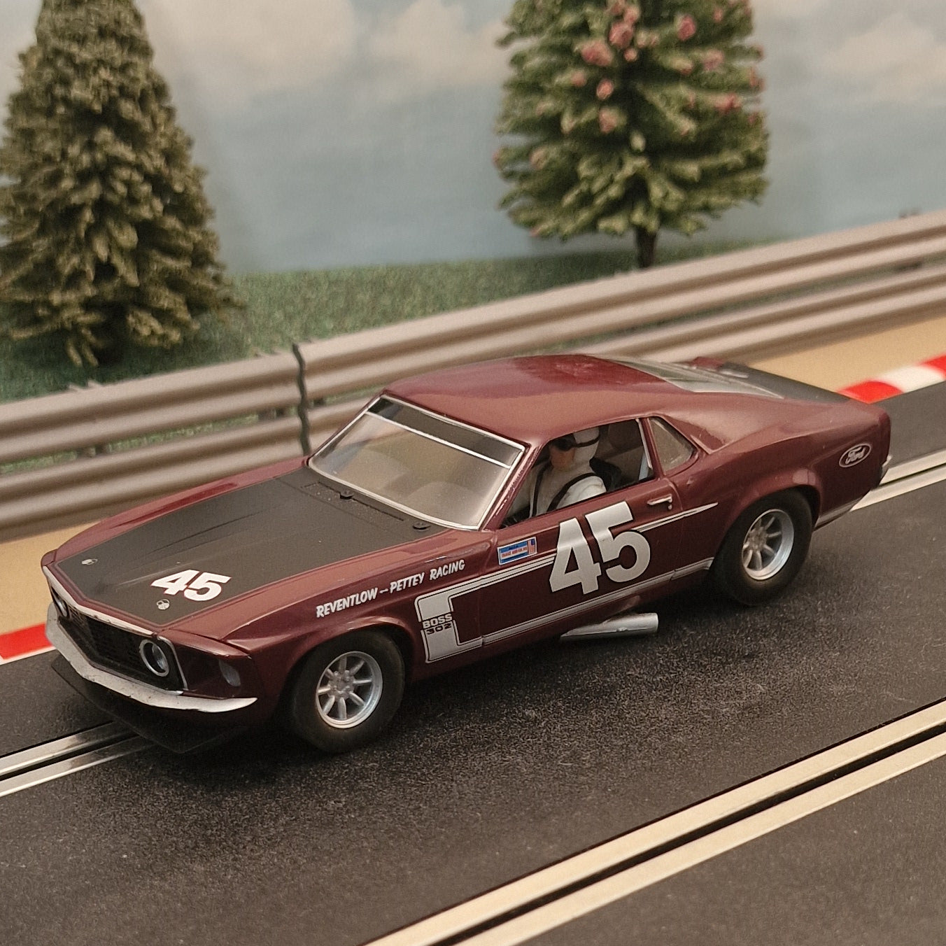 Scalextric C3424 1969 Ford Mustang Boss 302 Reventlow Petty Racing #45