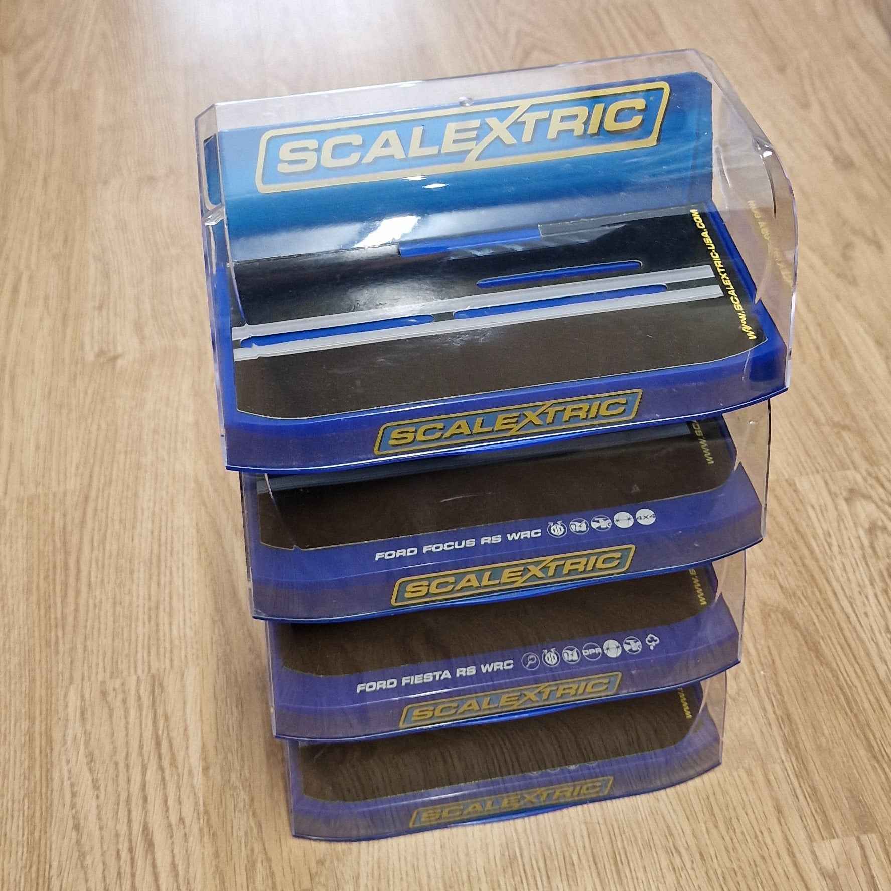 Scalextric Crystal Display Cases - Job Lot Bundle - Round Top x 4