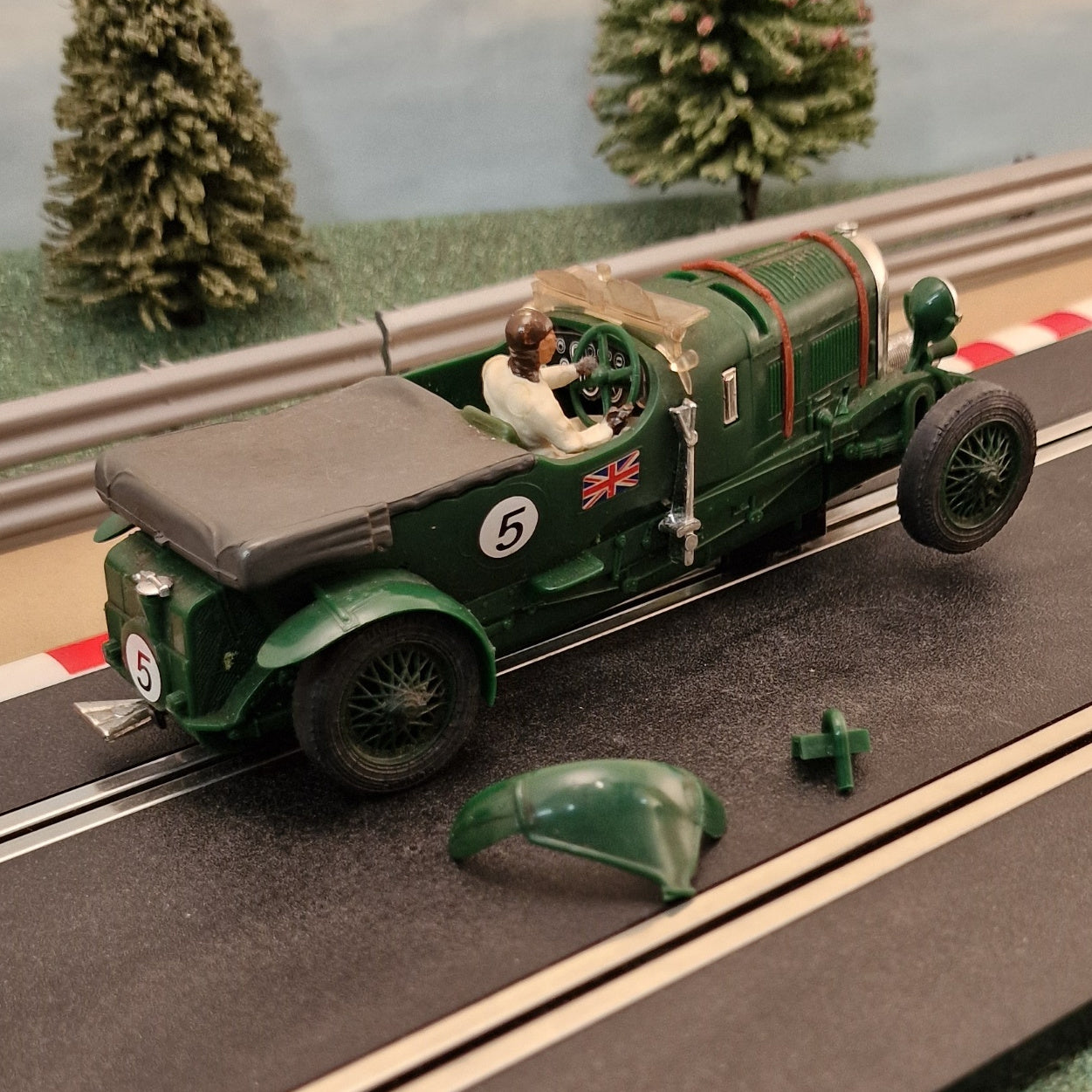 Scalextric C305 4.5 Litre Bentley - Green #5