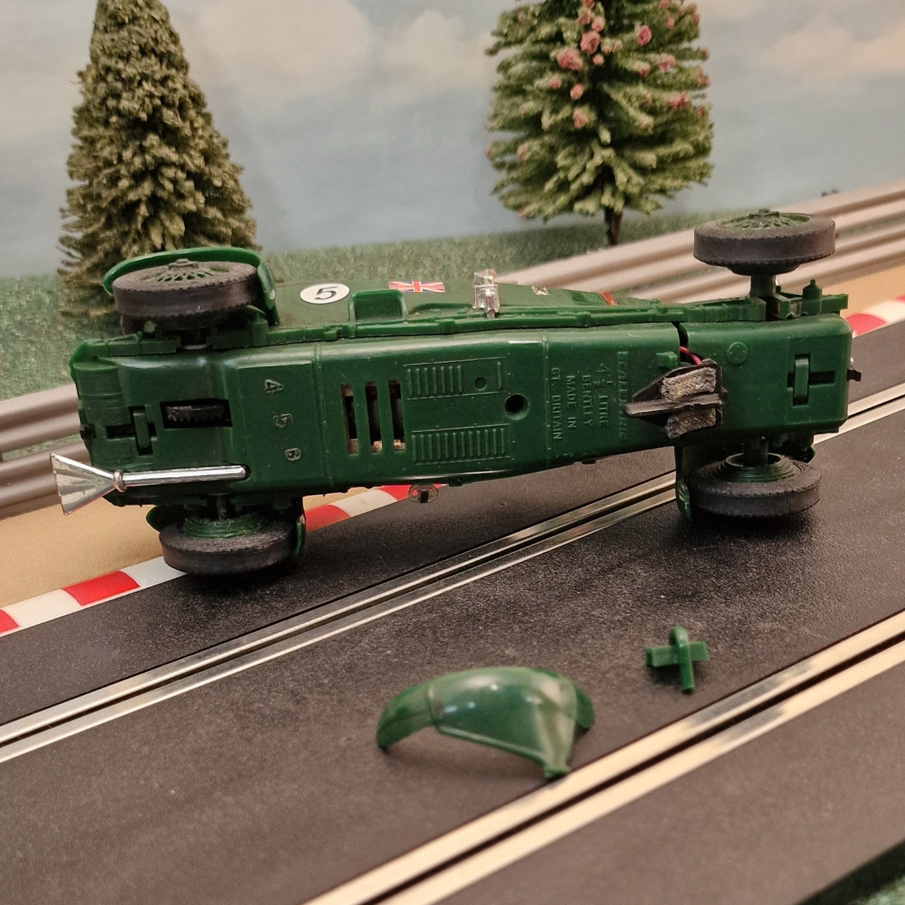 Scalextric C305 4.5 Litre Bentley - Green #5