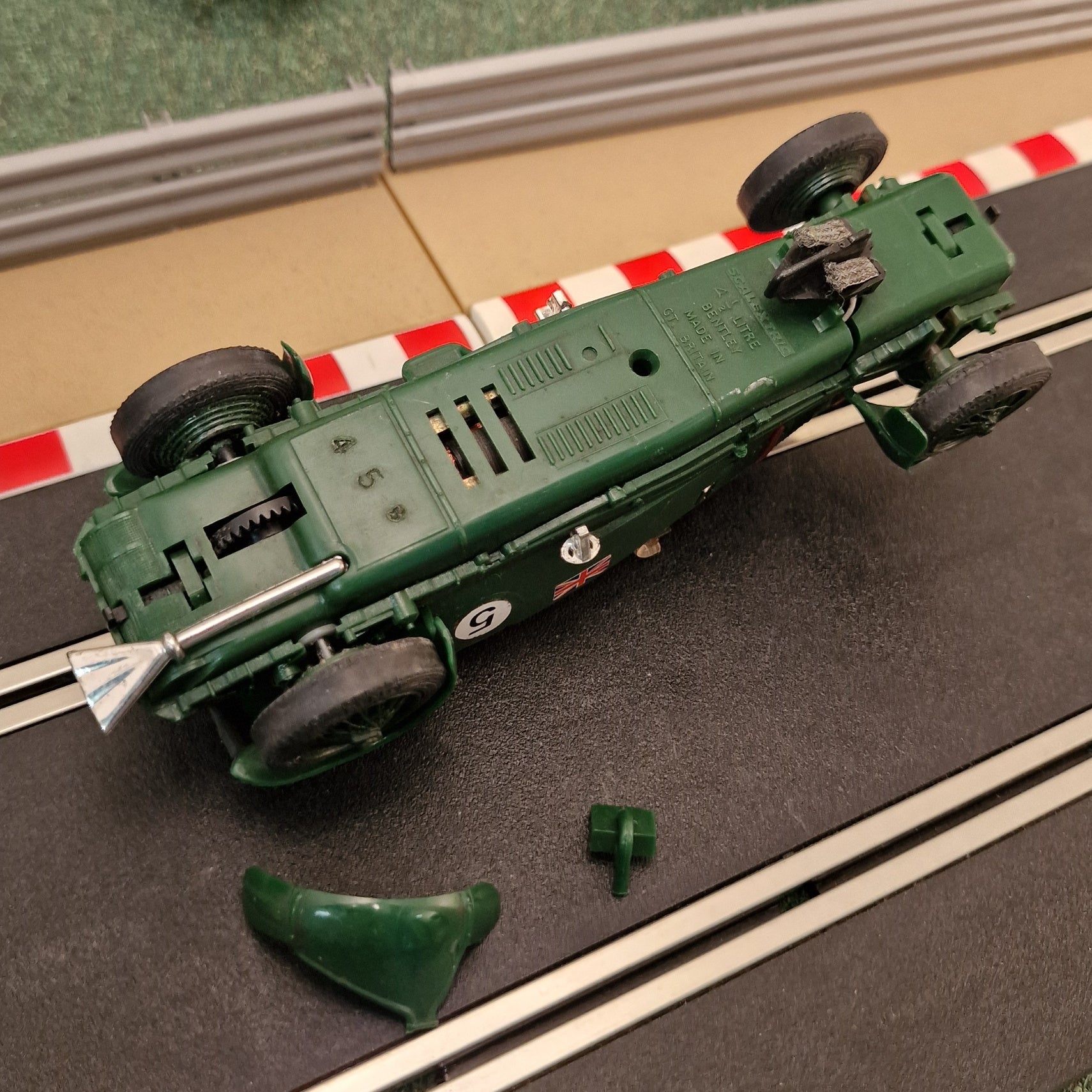 Scalextric C305 4.5 Litre Bentley - Green #5