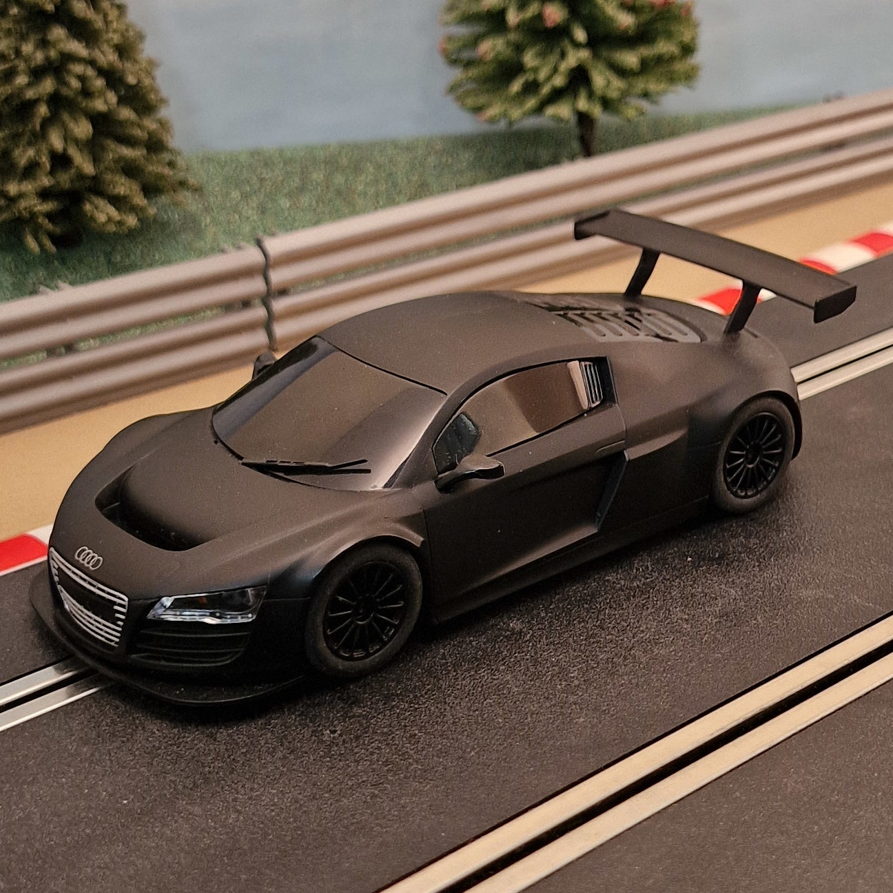Scalextric C3663 Audi R8 LMS GT3 - Black