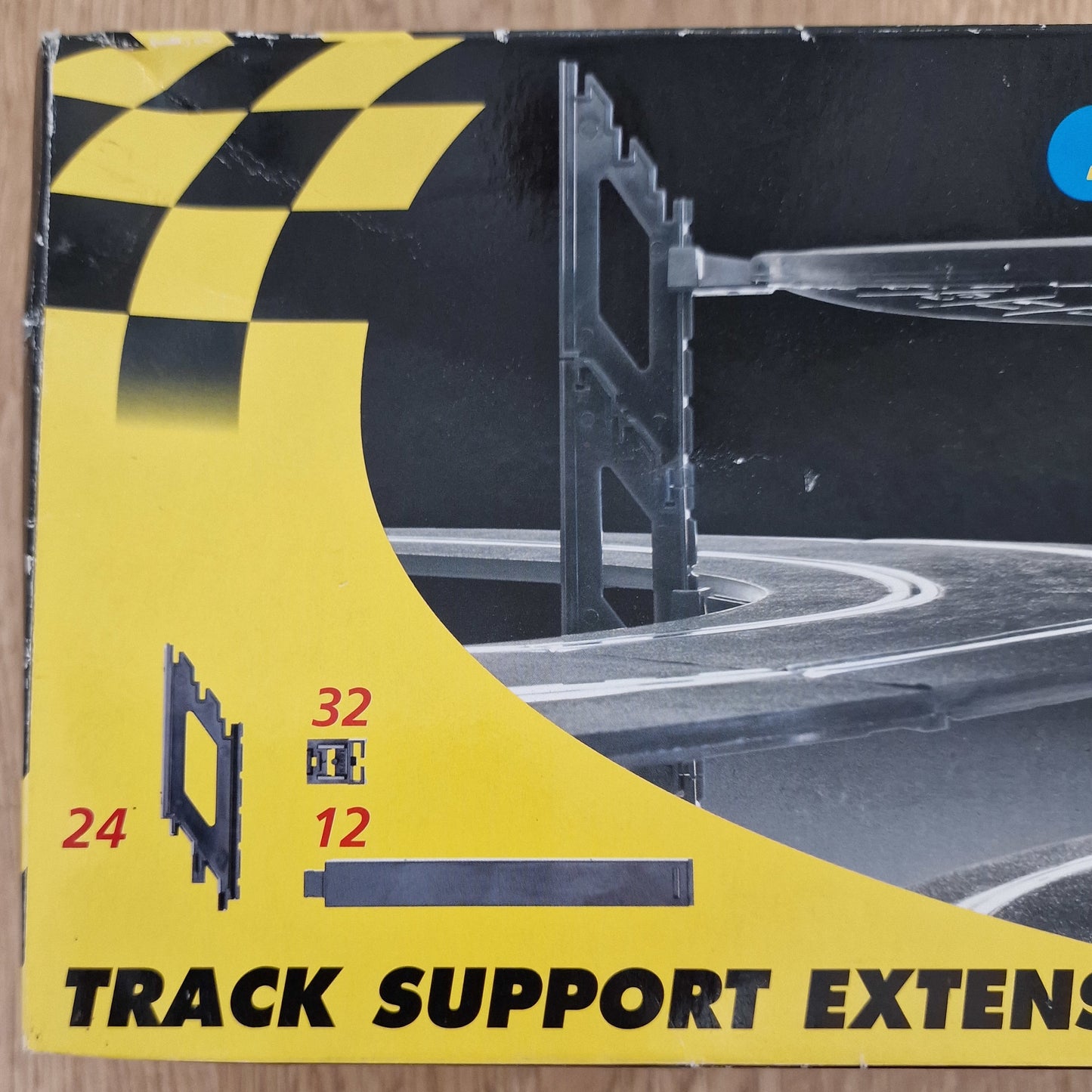 Scalextric C133 Track Support Extension Set Of Piers With Box