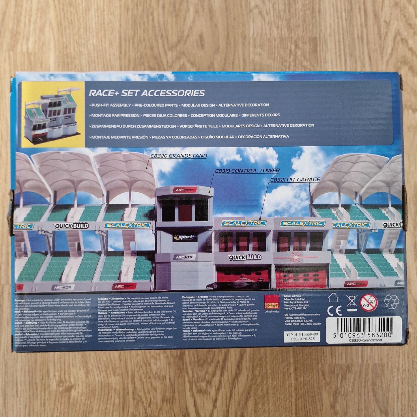 Scalextric C8320 Grandstand BNIB