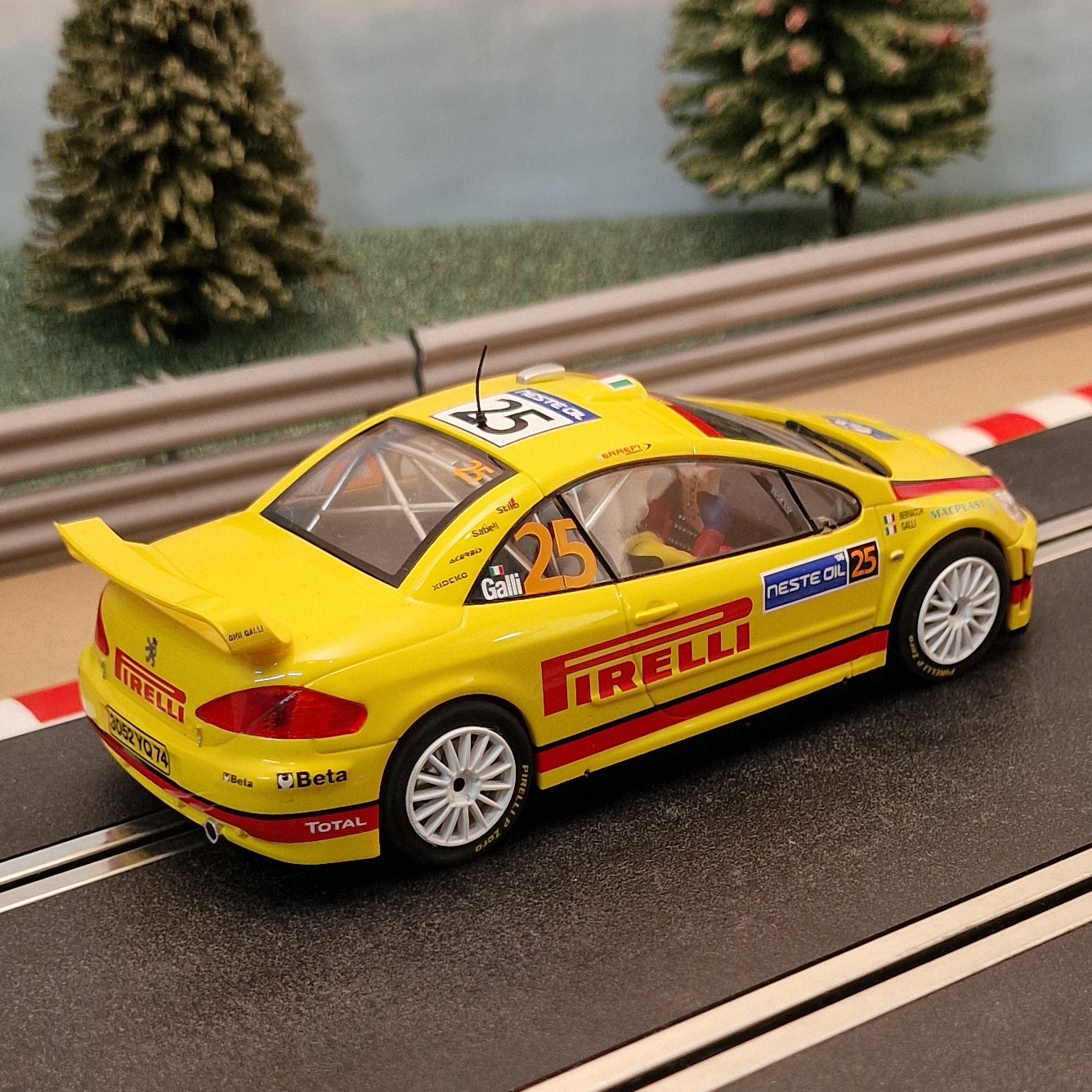 Scalextric C2788 Peugeot 307 WRC Pirelli - Bozian #25 4WD *LIGHTS*