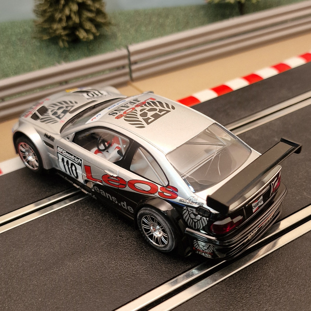 NINCO 50288 BMW M3 GTR "Leo's" #110 Slot Car