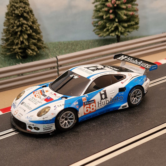 Scalextric ex C1359 Porsche 911 RSR Le Mans #68 *LIGHTS* #Q