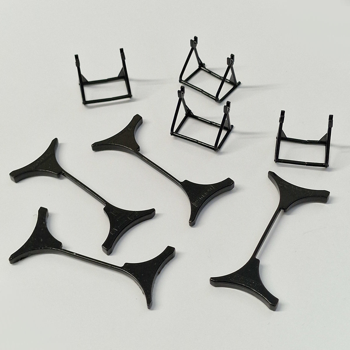 Scalextric 1:32 MotoGP Motorbike C8300 Spare Balance Weights x 4 & Stands x 4