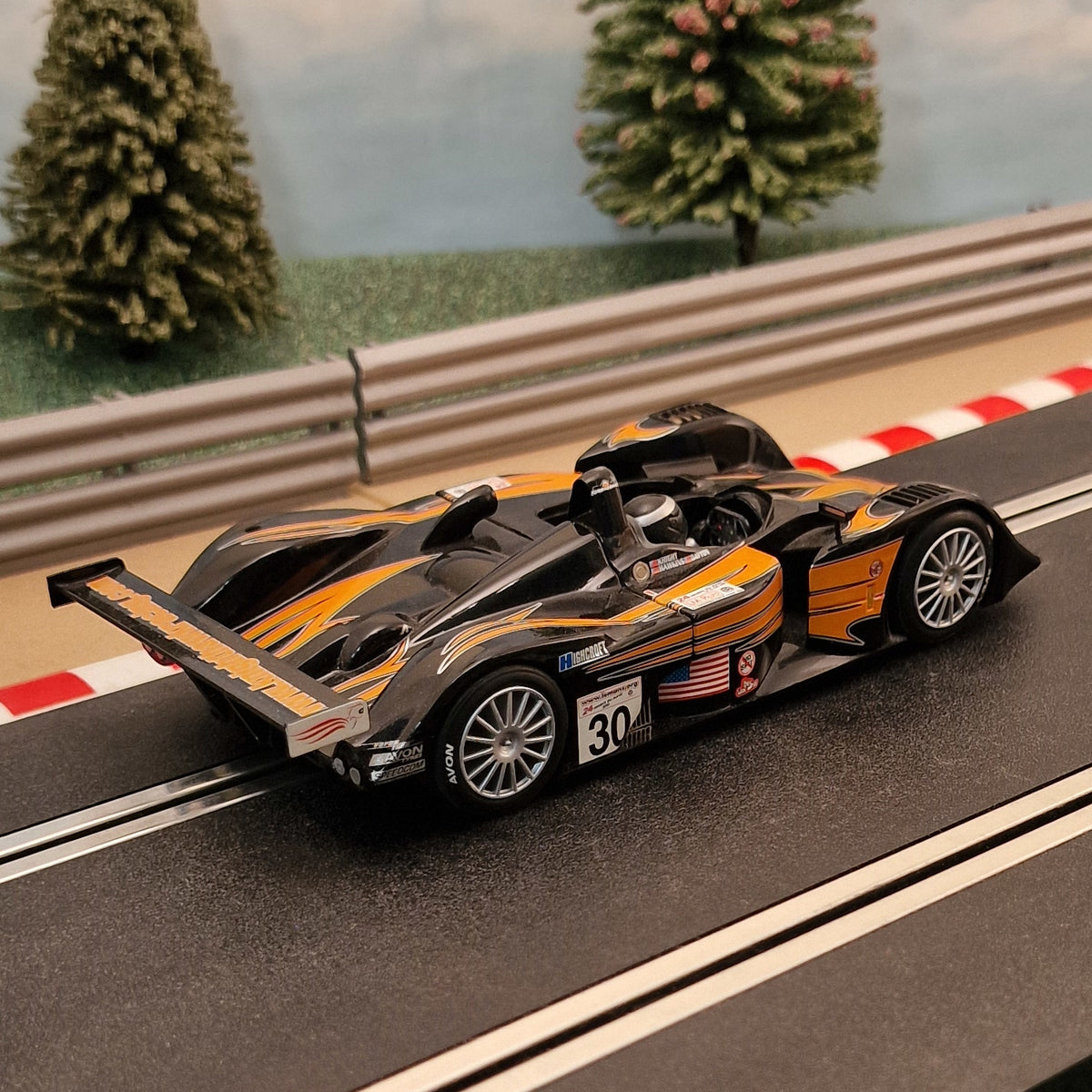 Scalextric C2367 MG Lola Knighthawk Le Mans #30 *LIGHTS* #E rear