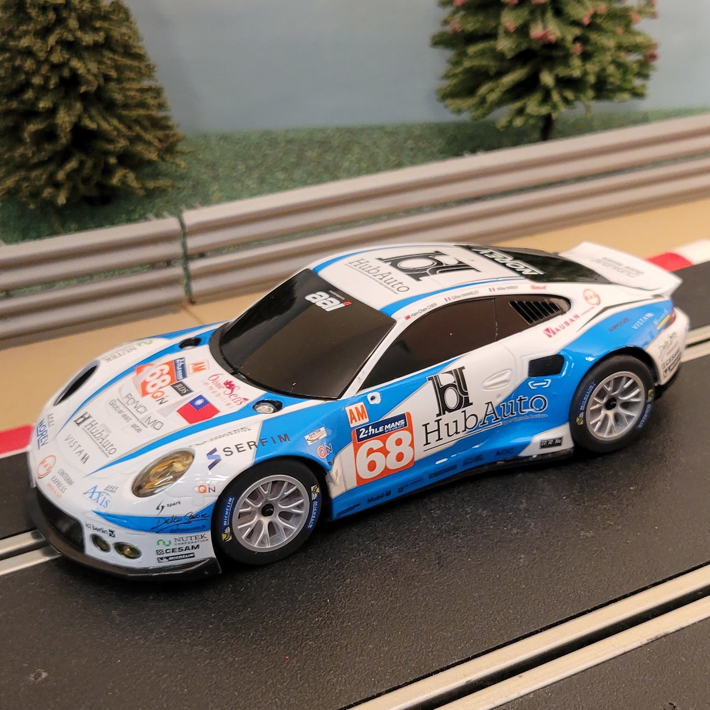 Scalextric 1:32 Car - Blue & White Porsche RSR 911 Le Mans #68 *LIGHTS* #FWMS