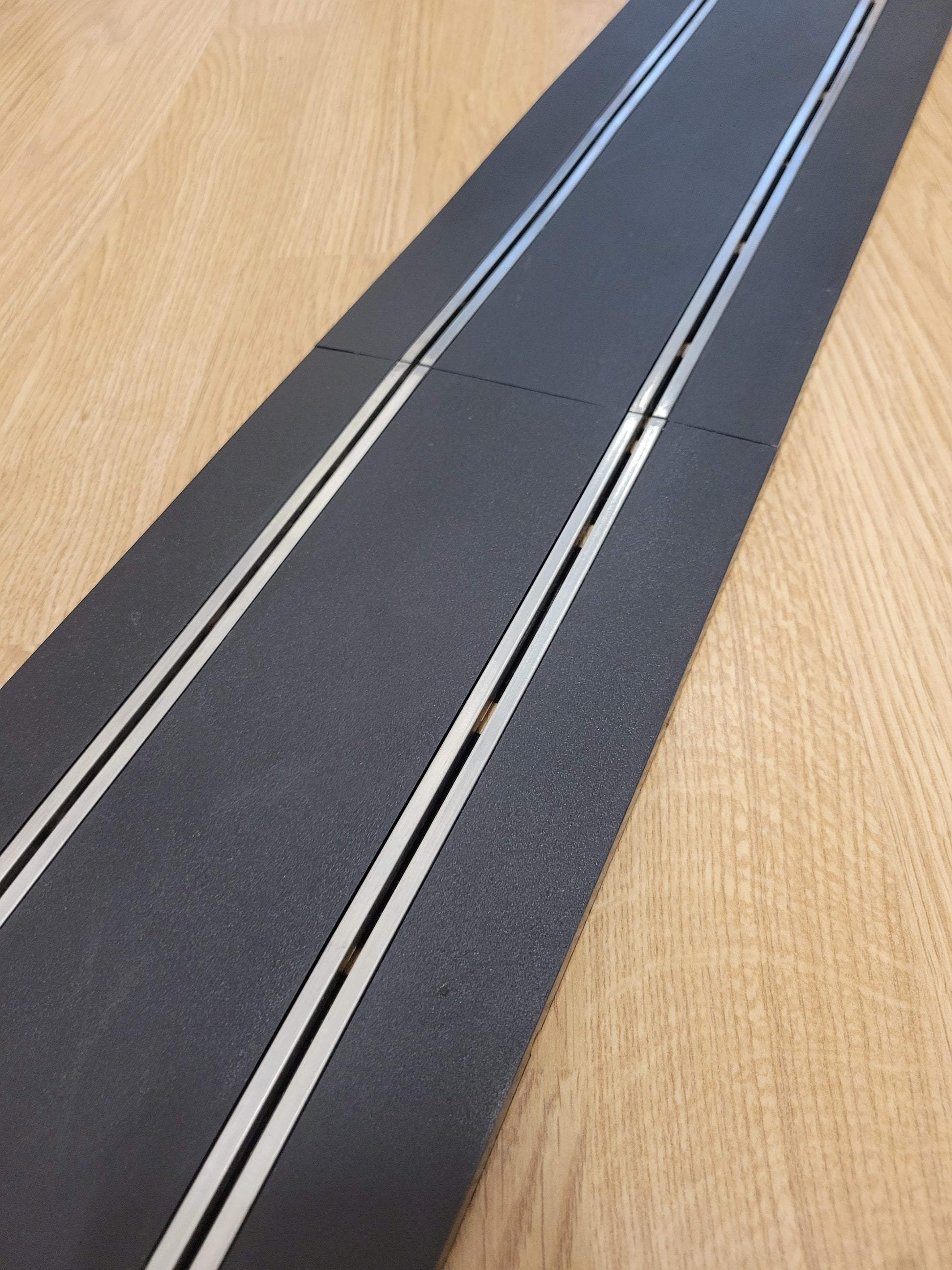 Scalextric Sport 1:32 Track Set - Figure Of Eight ARC Pro With Pit Lane