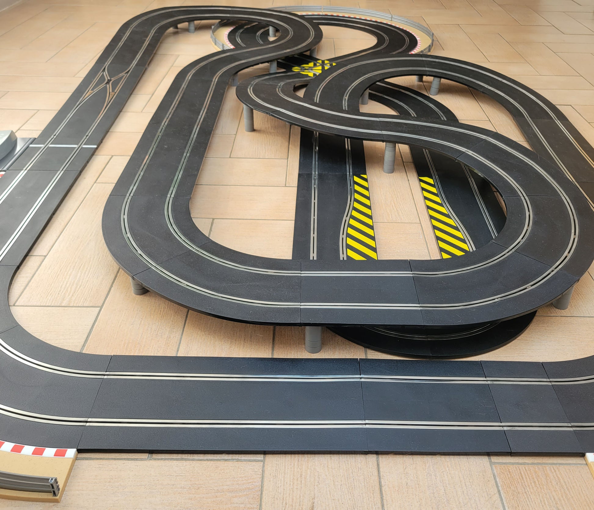 Scalextric Sport 1:32 Track Set - Huge Layout DIGITAL AS5