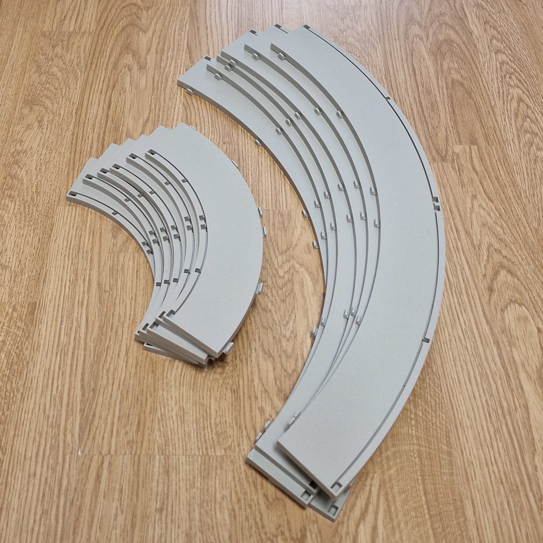 Scalextric Sport 1:32 Rad2 Grey Borders Inner x 6 & Outer x 6