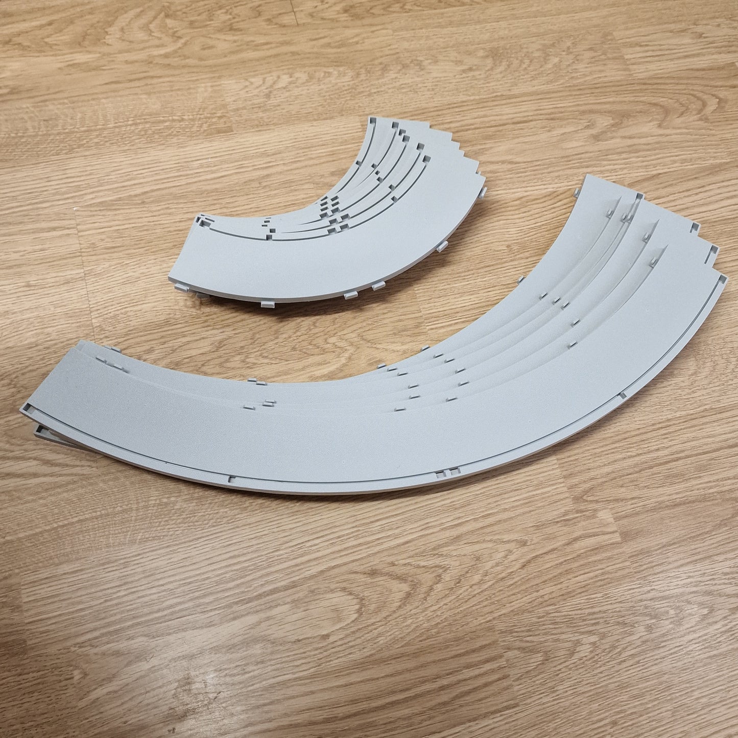 Scalextric Sport 1:32 Rad2 Grey Borders Inner x 6 & Outer x 6