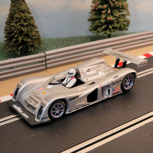 Scalextric 1:32 Car - C2258 Le Mans 2000 Cadillac LMP #1 *LIGHTS* #FMTV